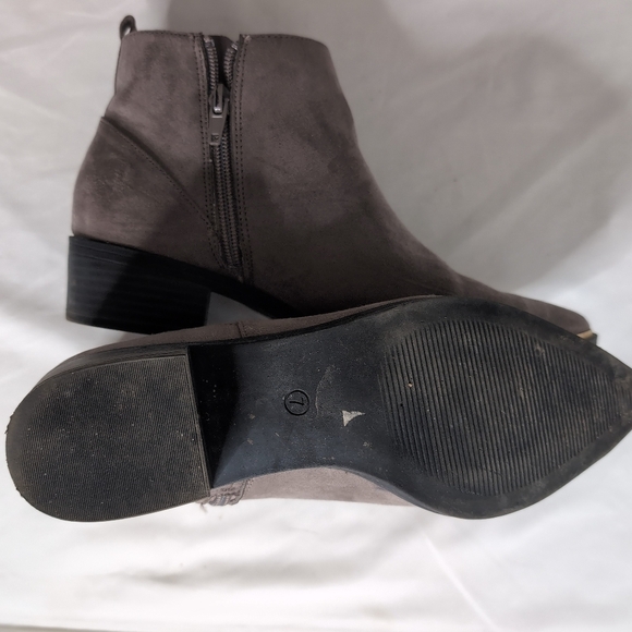 Core Life Taupe Faux Suede Western Boot with Gold detail, Size 7 - Picture 9 of 9